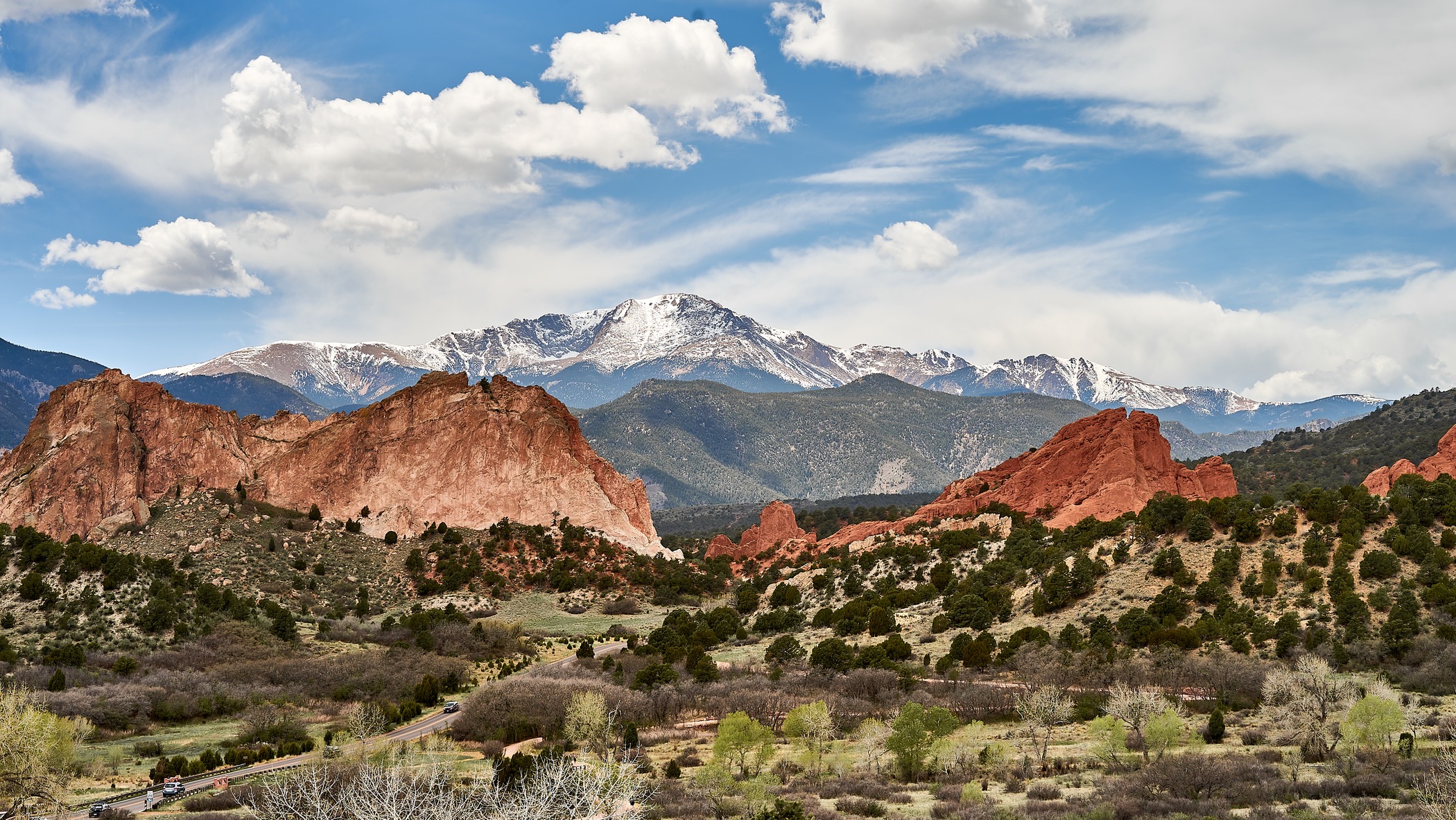 Garden of the Gods and Pikes Peak near Colorado Springs